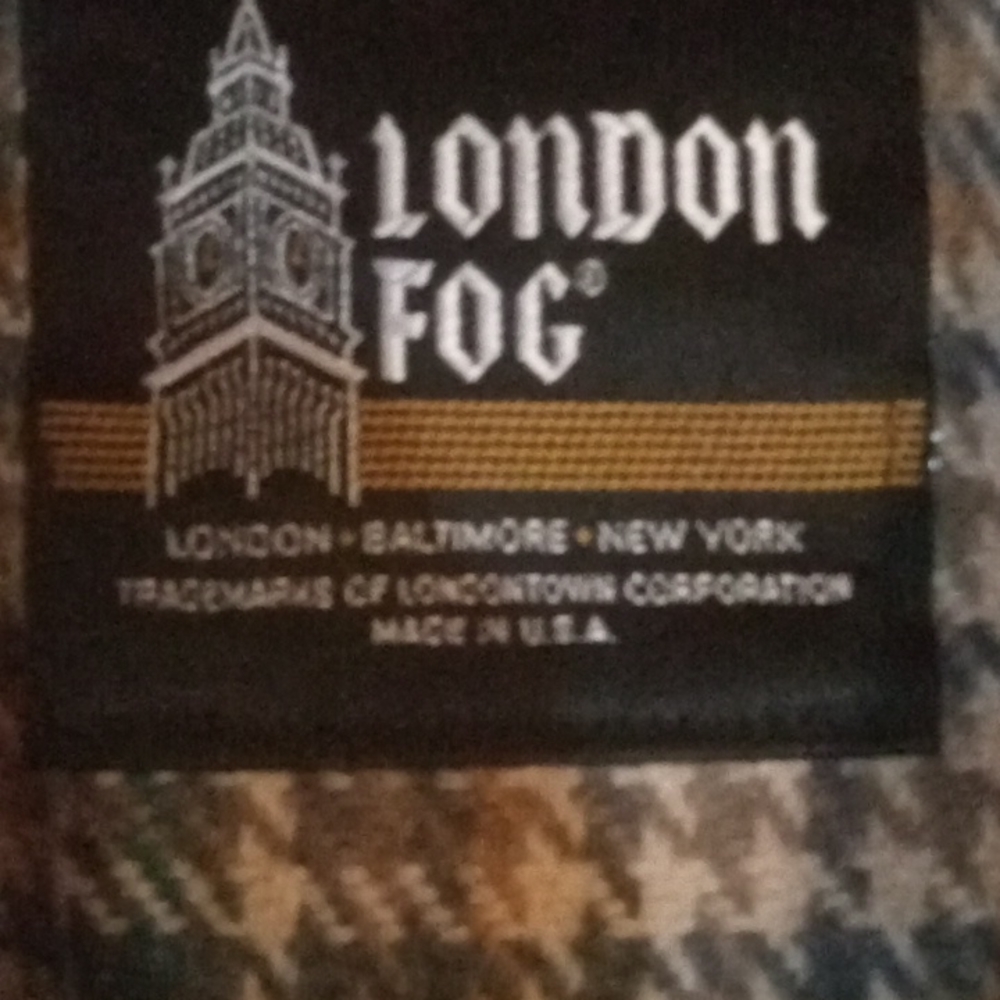 Coat - Picture 4 of 5